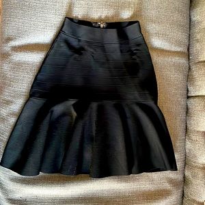 Jupe noir Guess taille XS